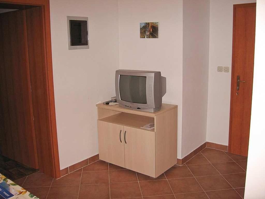 Apartments Krusvina Lun  Phòng bức ảnh